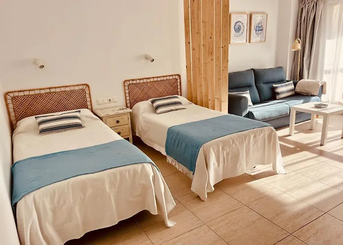 Estudio En Primera Linea De Playa * Фуэнхирола